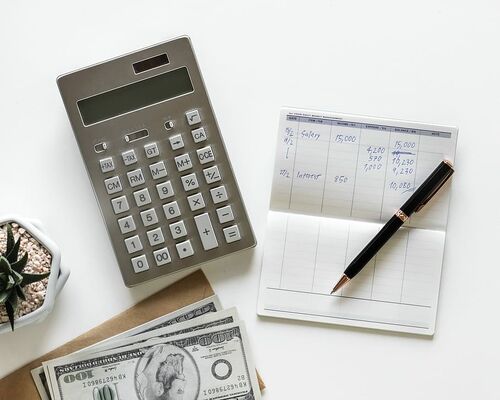 calculator-paper-business-composition