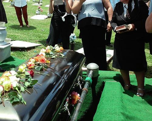 funeral-cemetery-casket-flower