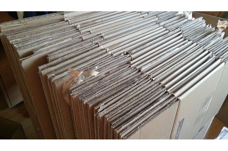 moving-boxes-move-cardboard-pack